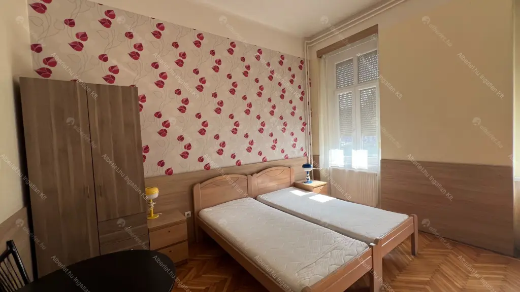 Kiadó albérlet 340000 Ft/hó áron: Budapest, VII. kerület  Thököly út. Mérete: 94 nm, 4 szobás | Alberlet.hu - 6674390