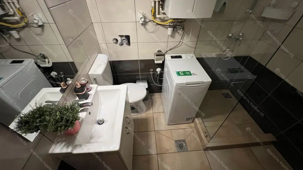 Kiadó albérlet 410000 Ft/hó áron: Budapest, VII. kerület  Thököly út. Mérete: 94 nm, 4 szobás | Alberlet.hu - 6675560