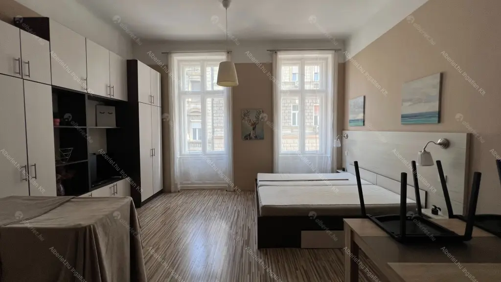 Kiadó albérlet 540000 Ft/hó áron: Budapest, VII. kerület  Thököly út. Mérete: 97 nm, 3 szobás | Alberlet.hu - 6677090