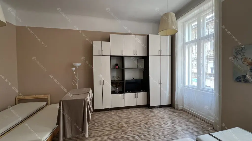 Kiadó albérlet 540000 Ft/hó áron: Budapest, VII. kerület  Thököly út. Mérete: 97 nm, 3 szobás | Alberlet.hu - 6677091