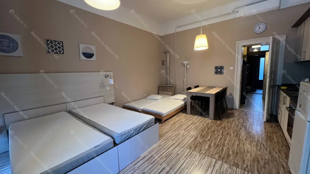 Kiadó albérlet 540000 Ft/hó áron: Budapest, VII. kerület  Thököly út. Mérete: 97 nm, 3 szobás | Alberlet.hu - 6677092