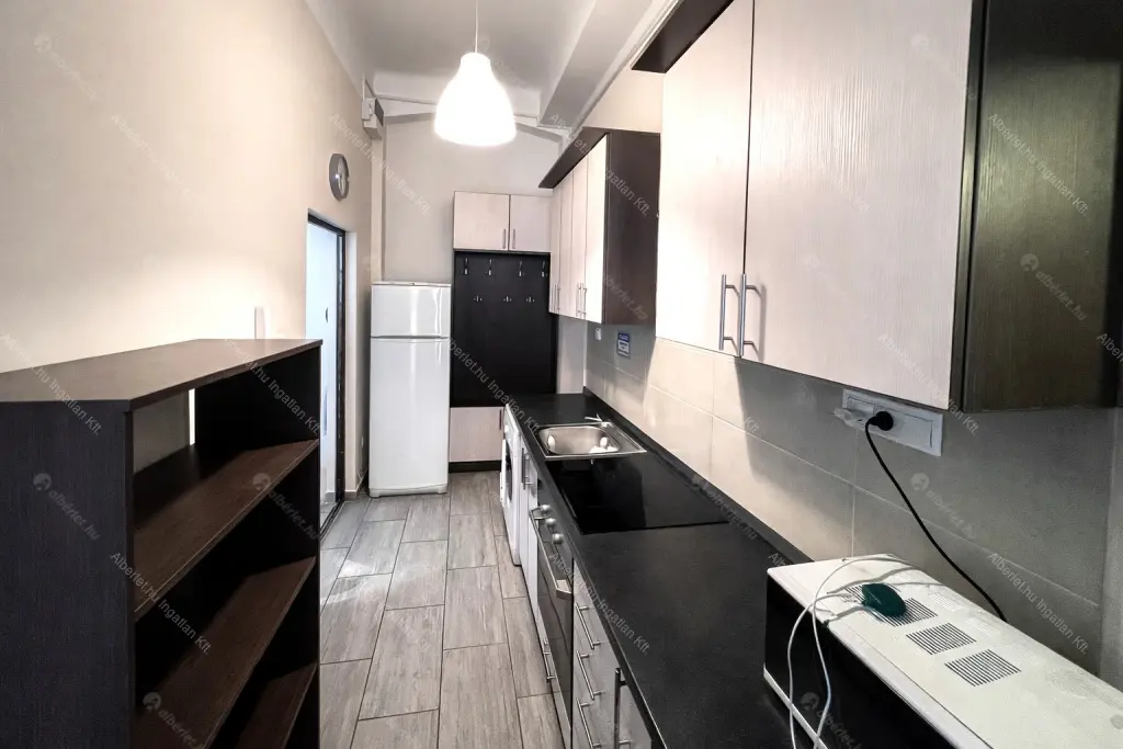 Kiadó albérlet 540000 Ft/hó áron: Budapest, VII. kerület  Thököly út. Mérete: 97 nm, 3 szobás | Alberlet.hu - 6677094