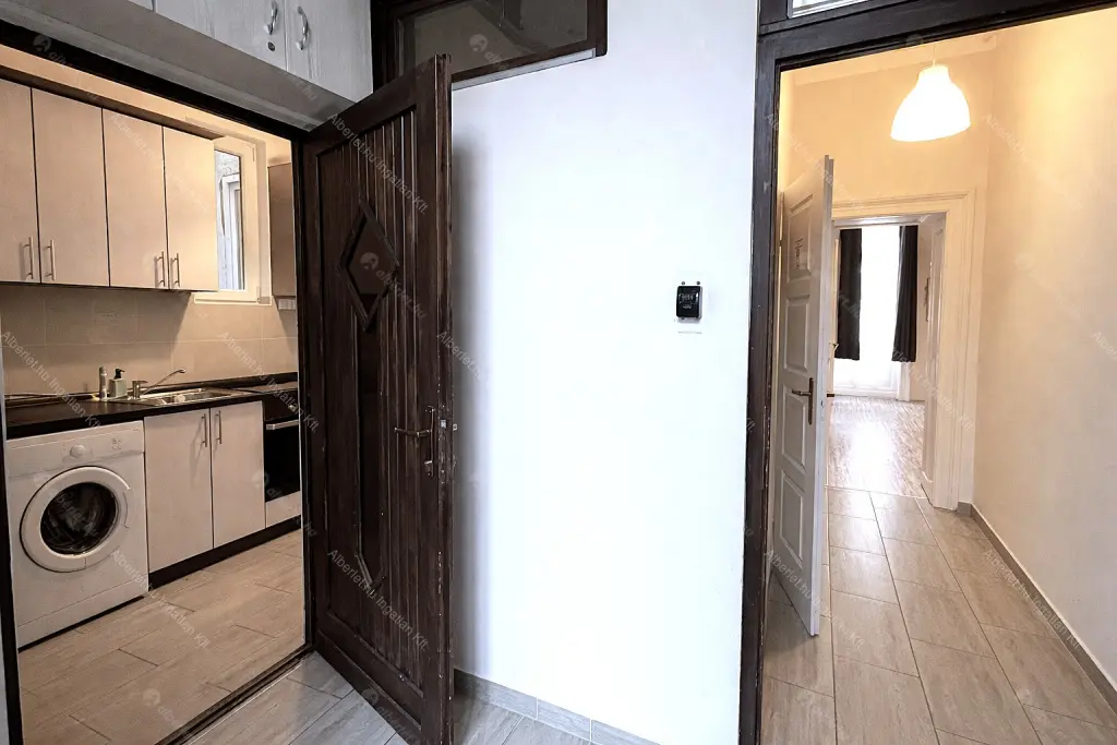 Kiadó albérlet 540000 Ft/hó áron: Budapest, VII. kerület  Thököly út. Mérete: 97 nm, 3 szobás | Alberlet.hu - 6677095