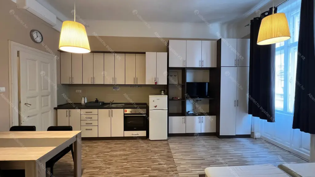 Kiadó albérlet 540000 Ft/hó áron: Budapest, VII. kerület  Thököly út. Mérete: 97 nm, 3 szobás | Alberlet.hu - 6677096