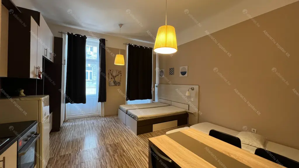 Kiadó albérlet 540000 Ft/hó áron: Budapest, VII. kerület  Thököly út. Mérete: 97 nm, 3 szobás | Alberlet.hu - 6677097