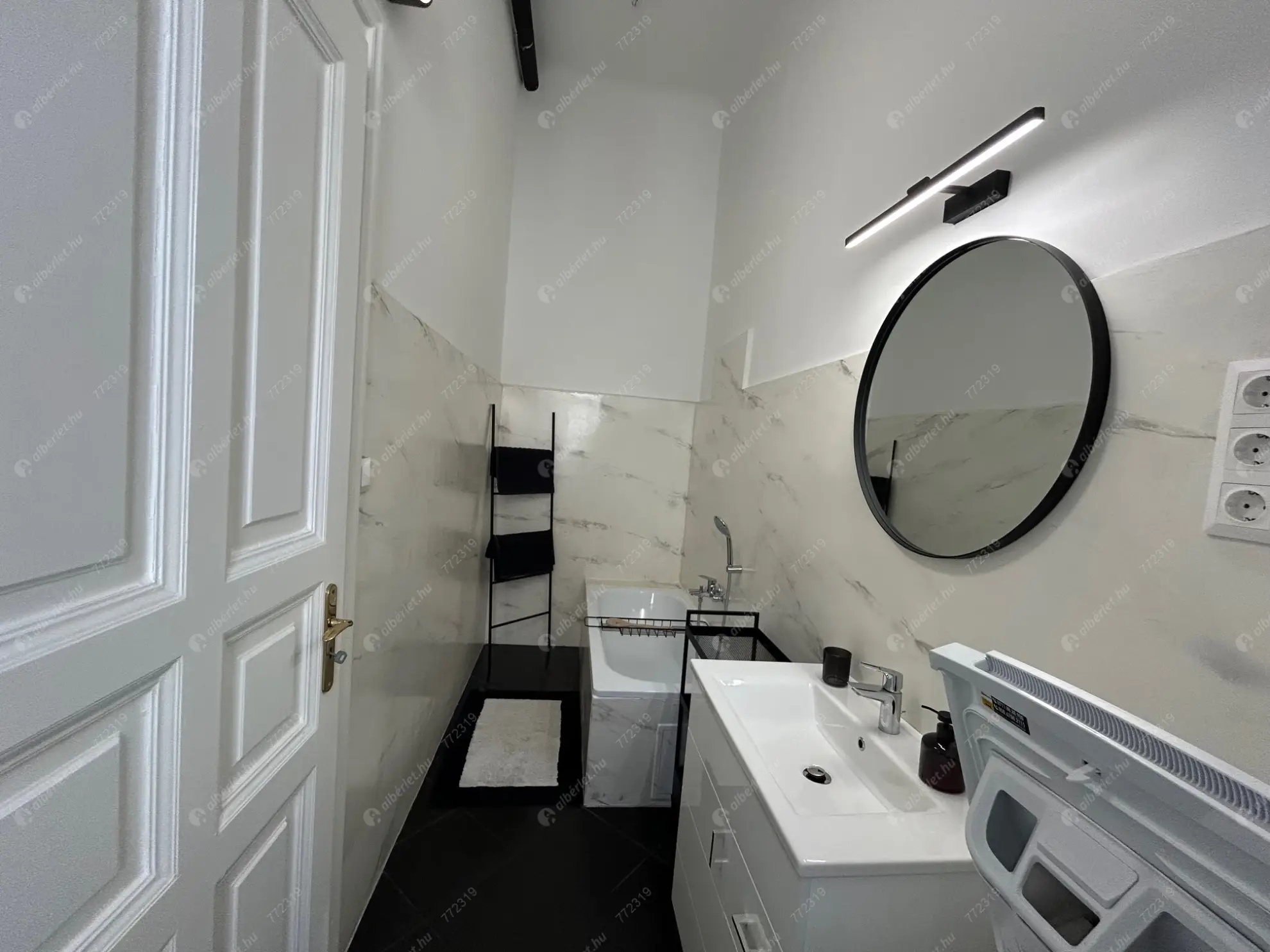 Kiadó albérlet 250000 Ft/hó áron: Budapest, VII. kerület   Városligeti fasor  . Mérete: 44 nm, 1 szobás | Alberlet.hu - 6608314