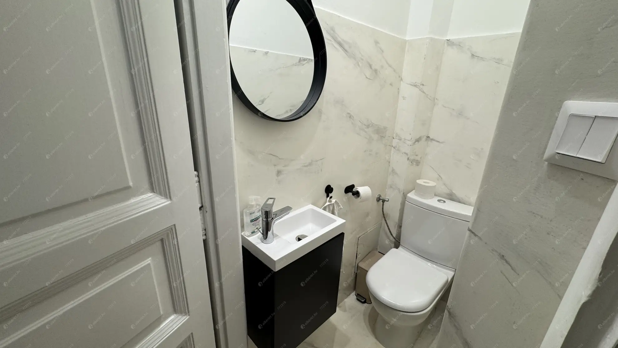 Kiadó albérlet 250000 Ft/hó áron: Budapest, VII. kerület   Városligeti fasor  . Mérete: 44 nm, 1 szobás | Alberlet.hu - 6608354