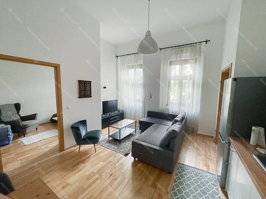 Kiadó albérlet 300000 Ft/hó áron: Budapest, VII. kerület  Vörösmarty utca. Mérete: 41 nm, 1 szobás | Alberlet.hu - 6685570