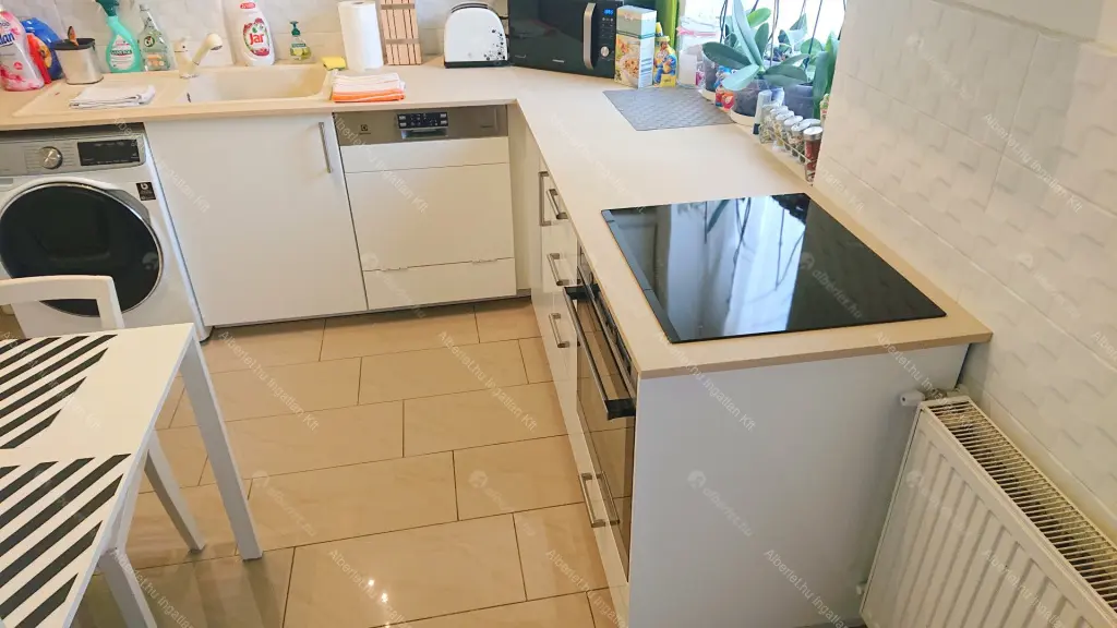 Kiadó albérlet 250000 Ft/hó áron: Budapest, VII. kerület  Vörösmarty utca. Mérete: 58 nm, 2 szobás | Alberlet.hu - 6673688