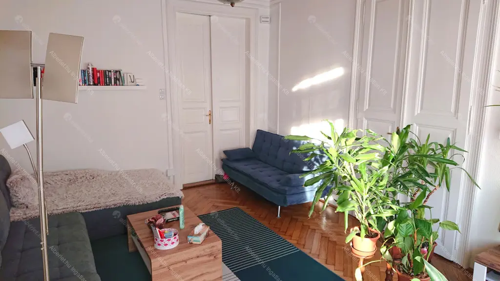 Kiadó albérlet 250000 Ft/hó áron: Budapest, VII. kerület  Vörösmarty utca. Mérete: 58 nm, 2 szobás | Alberlet.hu - 6673701