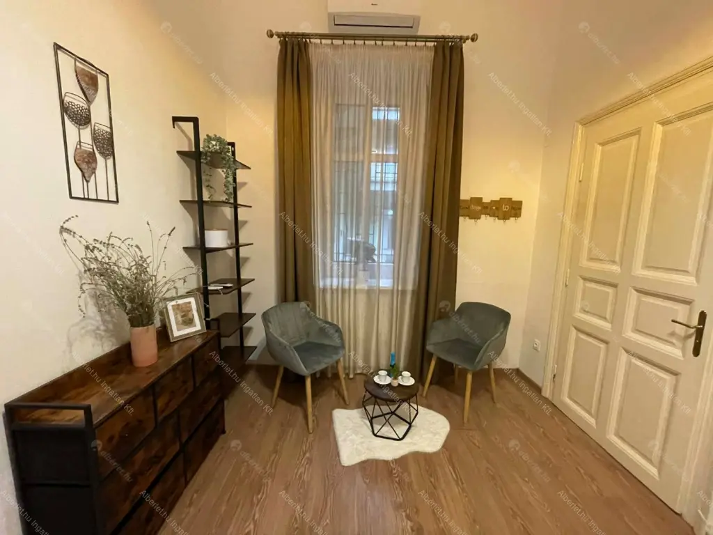 Kiadó albérlet 320000 Ft/hó áron: Budapest, VII. kerület  Wesselényi utca. Mérete: 38 nm, 1 szobás | Alberlet.hu - 6668252