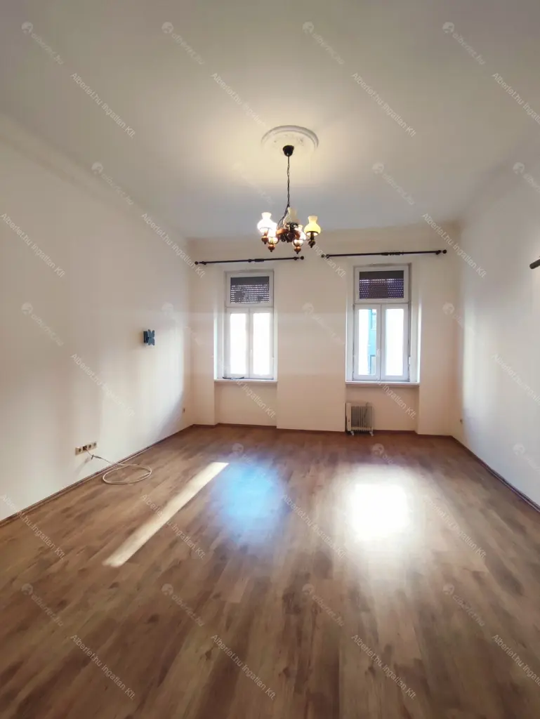 Kiadó albérlet 250000 Ft/hó áron: Budapest, VII. kerület  Wesselényi utca. Mérete: 46 nm, 2 szobás | Alberlet.hu - 6708740