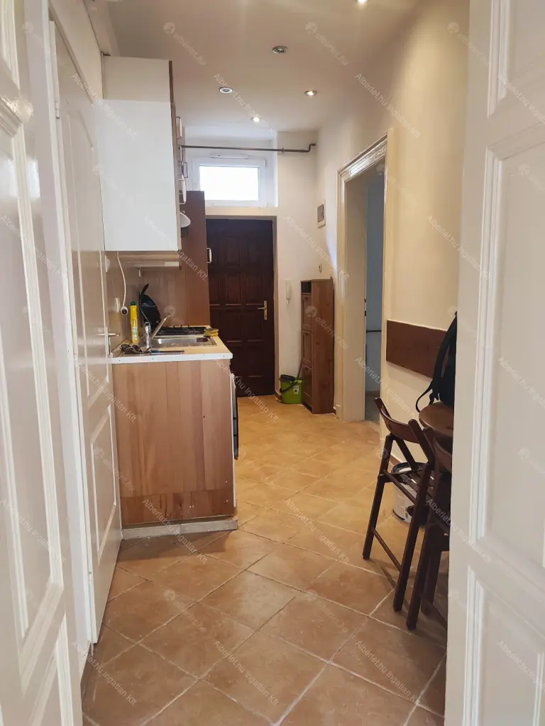 Kiadó albérlet 250000 Ft/hó áron: Budapest, VII. kerület  Wesselényi utca. Mérete: 46 nm, 2 szobás | Alberlet.hu - 6708744