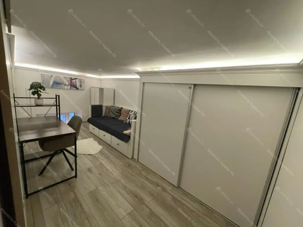 Kiadó albérlet 290000 Ft/hó áron: Budapest, VII. kerület  Wesselényi utca. Mérete: 65 nm, 1 szobás | Alberlet.hu - 6671486