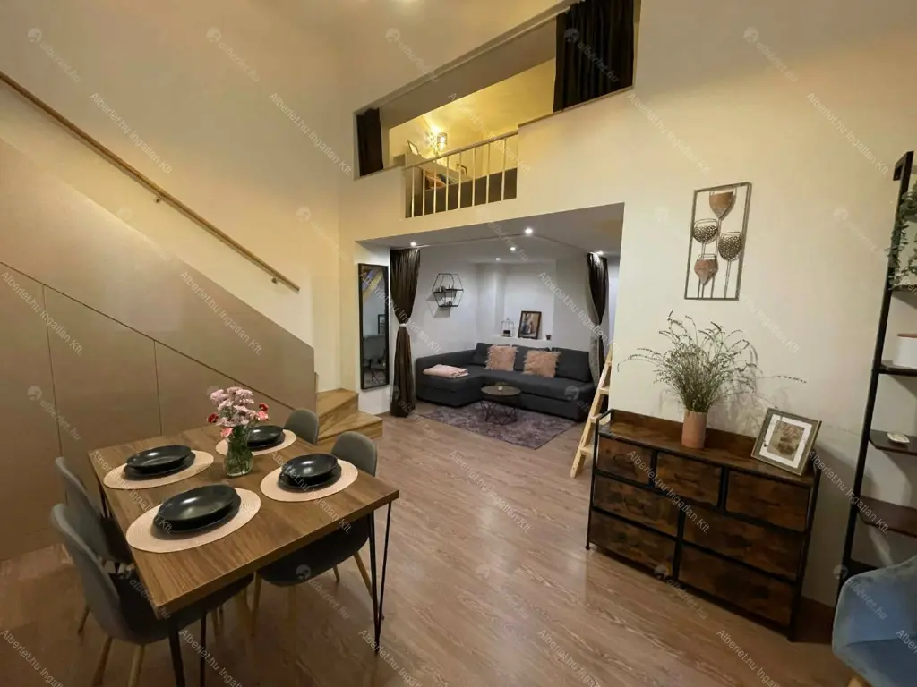 Kiadó albérlet 290000 Ft/hó áron: Budapest, VII. kerület  Wesselényi utca. Mérete: 65 nm, 1 szobás | Alberlet.hu - 6695358