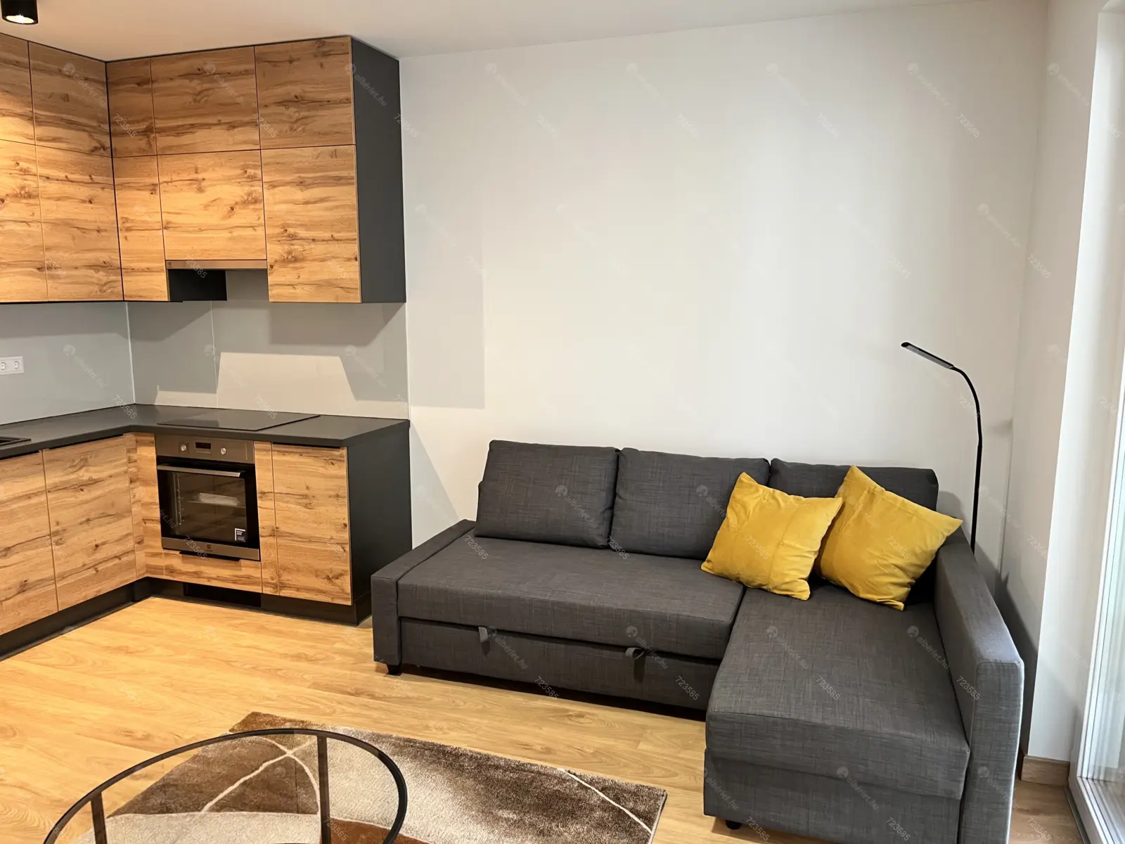 Kiadó albérlet 240000 Ft/hó áron: Budapest, VIII. kerület  1082 Budapest, Corvin sétány. Mérete: 33 nm, 1 szobás | Alberlet.hu - 5900092