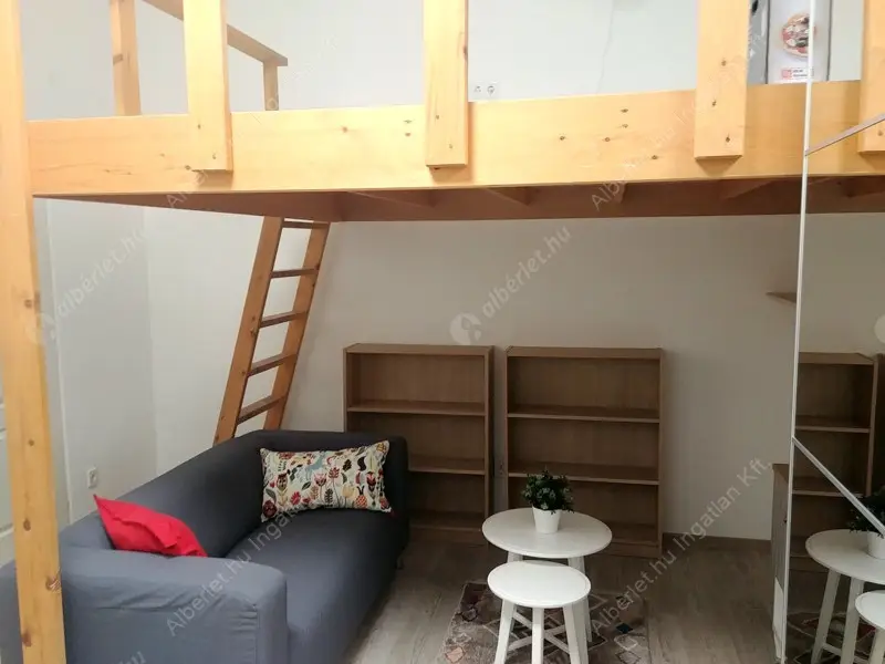 Kiadó albérlet 190000 Ft/hó áron: Budapest, VIII. kerület  Alföldi utca. Mérete: 38 nm, 1 szobás | Alberlet.hu - 6559837