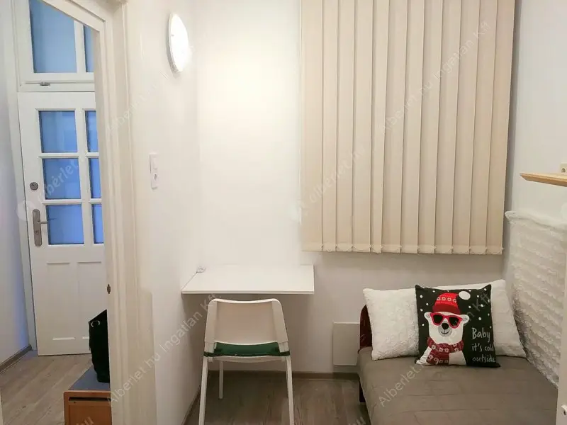 Kiadó albérlet 190000 Ft/hó áron: Budapest, VIII. kerület  Alföldi utca. Mérete: 38 nm, 1 szobás | Alberlet.hu - 6559842