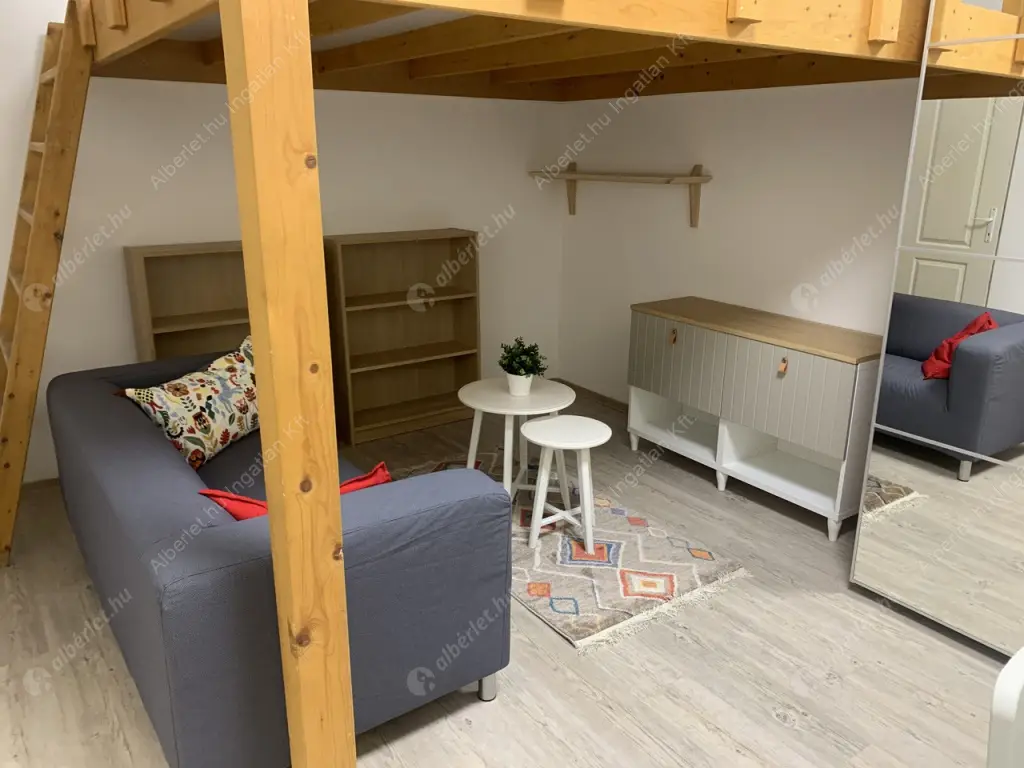 Kiadó albérlet 180000 Ft/hó áron: Budapest, VIII. kerület  Alföldi utca. Mérete: 38 nm, 1 szobás | Alberlet.hu - 6620163