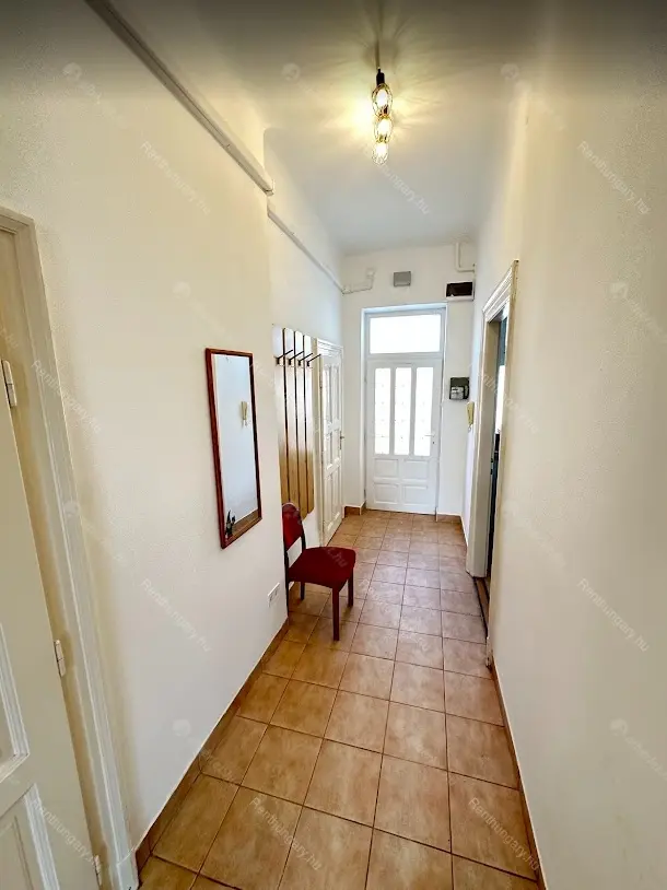 Kiadó albérlet 280000 Ft/hó áron: Budapest, VIII. kerület  Auróra utca. Mérete: 62 nm, 2 szobás | Alberlet.hu - 6709483