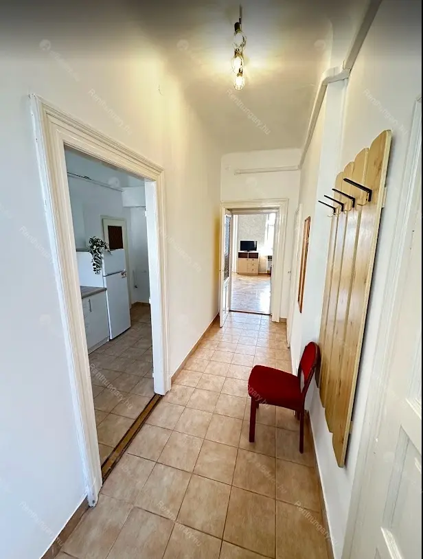 Kiadó albérlet 280000 Ft/hó áron: Budapest, VIII. kerület  Auróra utca. Mérete: 62 nm, 2 szobás | Alberlet.hu - 6709484