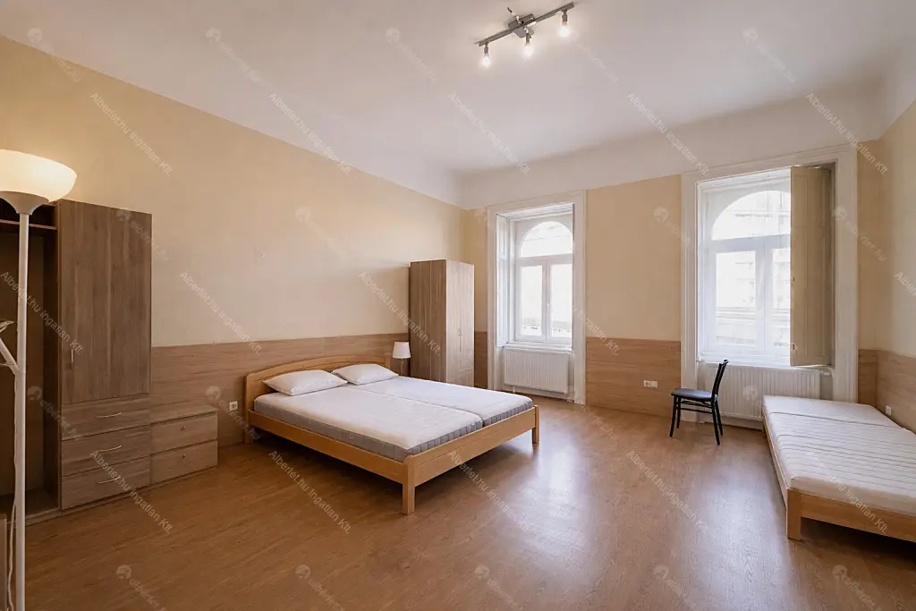 Kiadó albérlet 390000 Ft/hó áron: Budapest, VIII. kerület  Baross tér. Mérete: 103 nm, 4 szobás | Alberlet.hu - 6679182