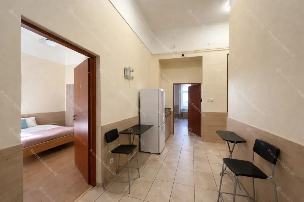 Kiadó albérlet 390000 Ft/hó áron: Budapest, VIII. kerület  Baross tér. Mérete: 103 nm, 4 szobás | Alberlet.hu - 6679183