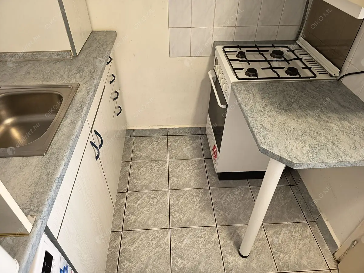 Kiadó albérlet 175000 Ft/hó áron: Budapest, VIII. kerület  Baross tér. Mérete: 35 nm, 1 szobás | Alberlet.hu - 6544393