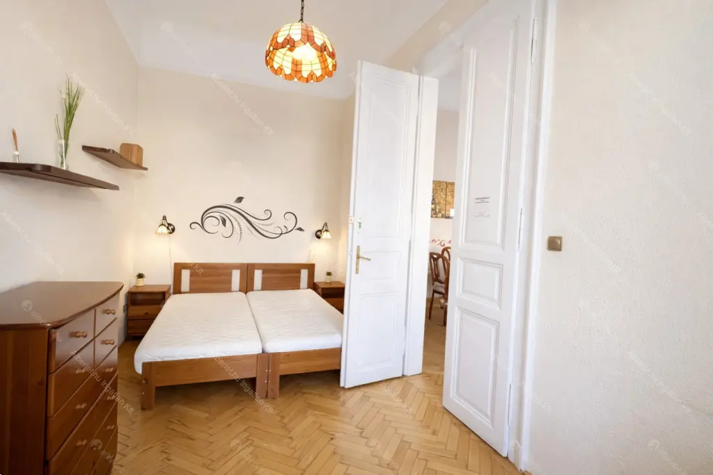 Kiadó albérlet 350000 Ft/hó áron: Budapest, VIII. kerület  Baross tér. Mérete: 95 nm, 3 szobás | Alberlet.hu - 6678939