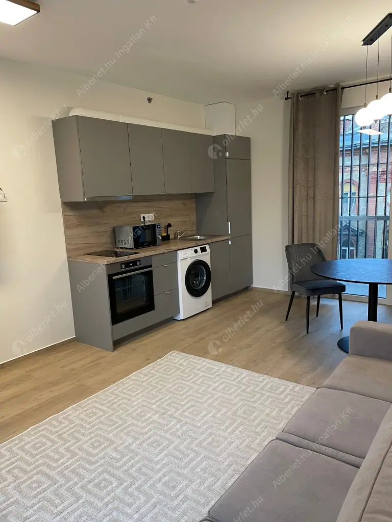 Kiadó albérlet 280000 Ft/hó áron: Budapest, VIII. kerület  Baross utca. Mérete: 32 nm, 1 szobás | Alberlet.hu - 6514890