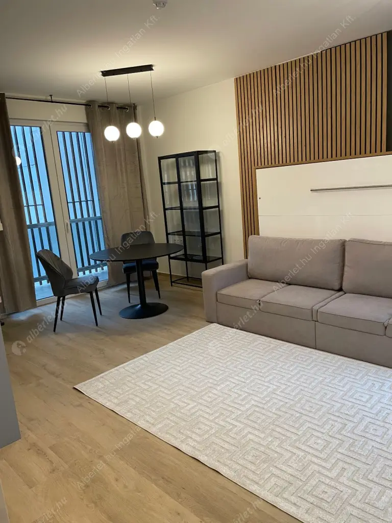 Kiadó albérlet 280000 Ft/hó áron: Budapest, VIII. kerület  Baross utca. Mérete: 32 nm, 1 szobás | Alberlet.hu - 6514892