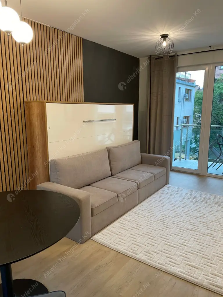 Kiadó albérlet 280000 Ft/hó áron: Budapest, VIII. kerület  Baross utca. Mérete: 32 nm, 1 szobás | Alberlet.hu - 6514894