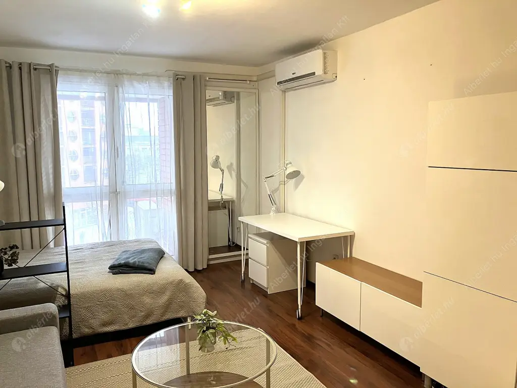 Kiadó albérlet 220000 Ft/hó áron: Budapest, VIII. kerület  Baross utca. Mérete: 34 nm, 1 szobás | Alberlet.hu - 6620786