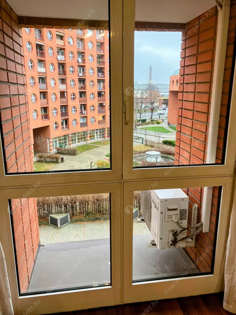 Kiadó albérlet 220000 Ft/hó áron: Budapest, VIII. kerület  Baross utca. Mérete: 34 nm, 1 szobás | Alberlet.hu - 6620787