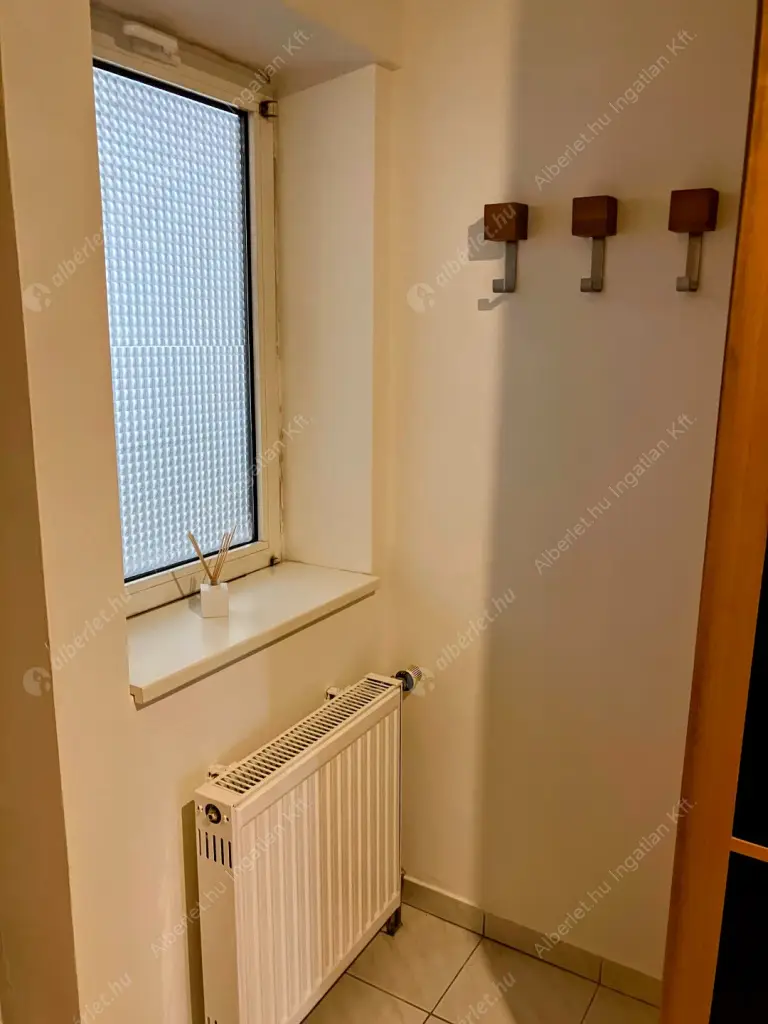 Kiadó albérlet 220000 Ft/hó áron: Budapest, VIII. kerület  Baross utca. Mérete: 34 nm, 1 szobás | Alberlet.hu - 6620788
