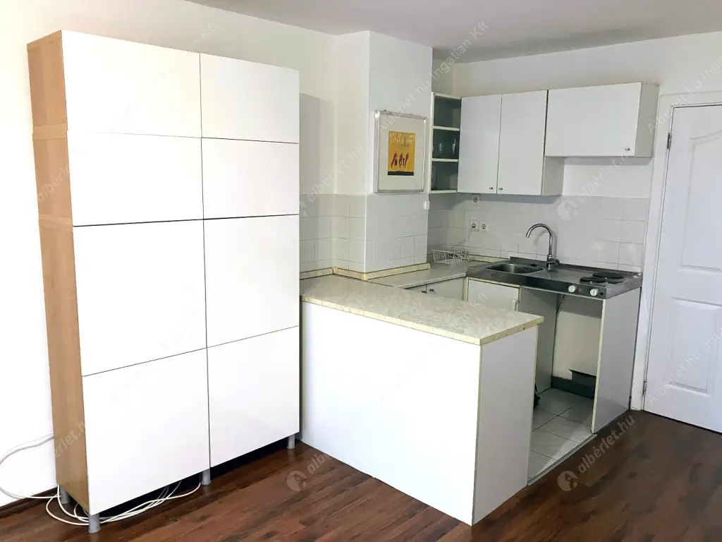 Kiadó albérlet 220000 Ft/hó áron: Budapest, VIII. kerület  Baross utca. Mérete: 34 nm, 1 szobás | Alberlet.hu - 6620791