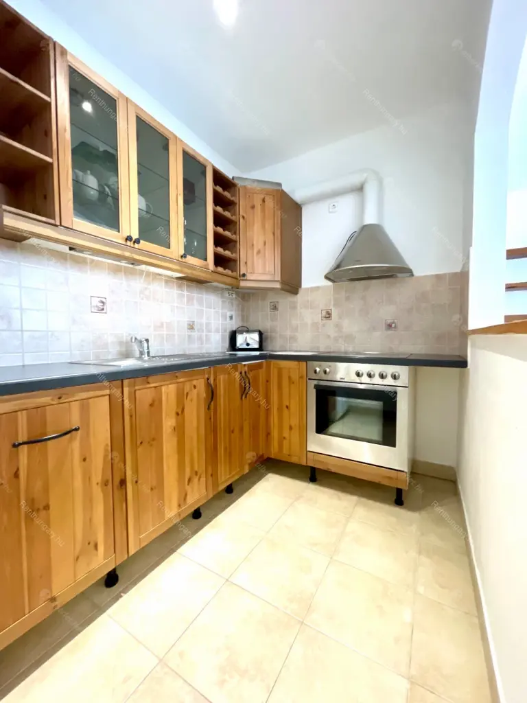 Kiadó albérlet 190000 Ft/hó áron: Budapest, VIII. kerület  Baross utca. Mérete: 35 nm, 1 szobás | Alberlet.hu - 6299856