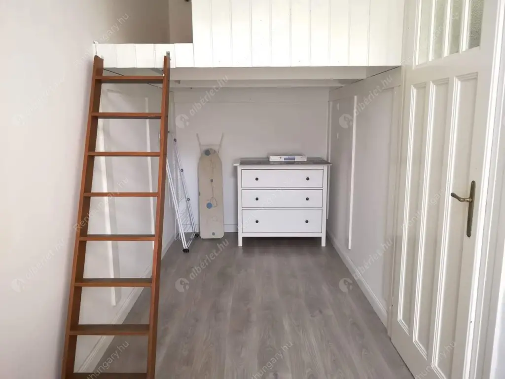 Kiadó albérlet 220000 Ft/hó áron: Budapest, VIII. kerület  Baross utca. Mérete: 44 nm, 2 szobás | Alberlet.hu - 6568997