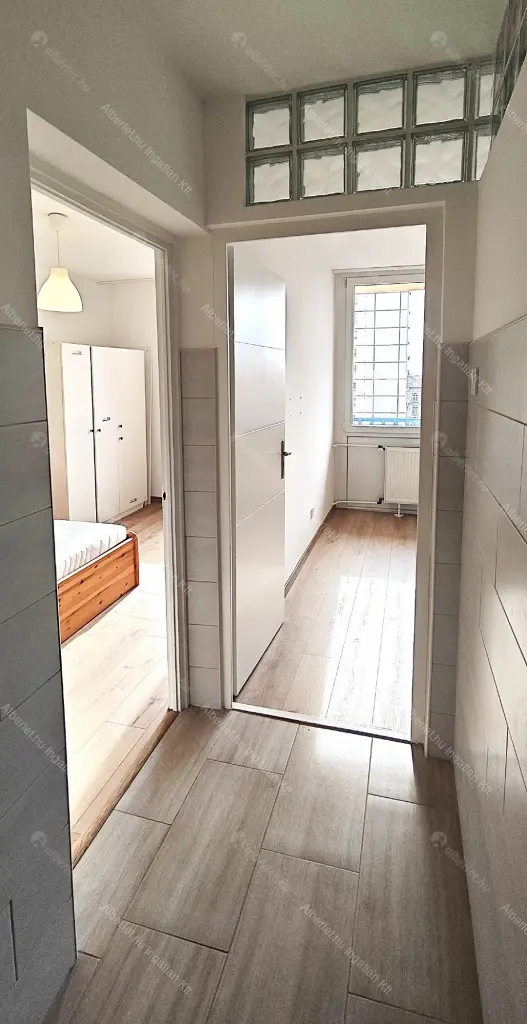 Kiadó albérlet 270000 Ft/hó áron: Budapest, VIII. kerület  Baross utca. Mérete: 45 nm, 2 szobás | Alberlet.hu - 6647294