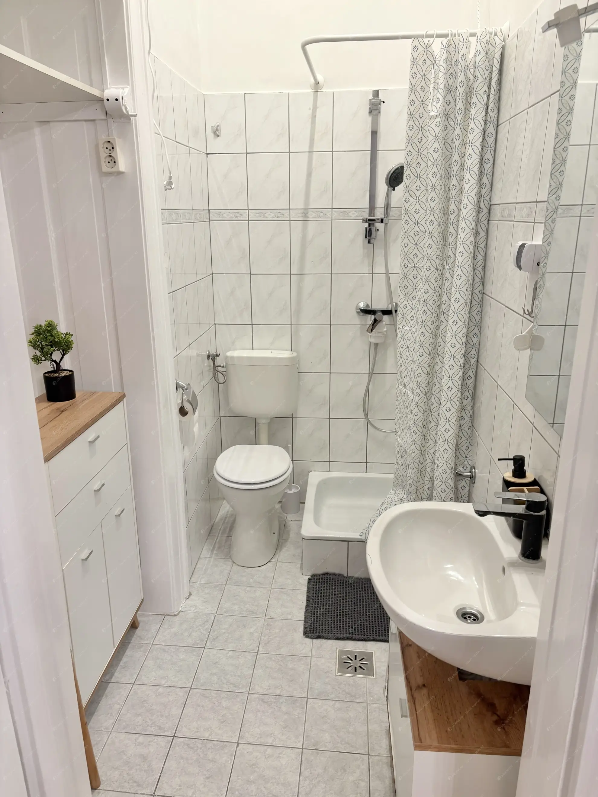 Kiadó albérlet 240000 Ft/hó áron: Budapest, VIII. kerület  Baross utca. Mérete: 47 nm, 2 szobás | Alberlet.hu - 6632520