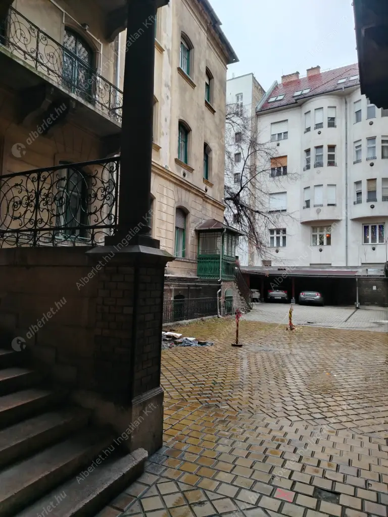 Kiadó albérlet 260000 Ft/hó áron: Budapest, VIII. kerület  Baross utca. Mérete: 51 nm, 1 szobás | Alberlet.hu - 6639629