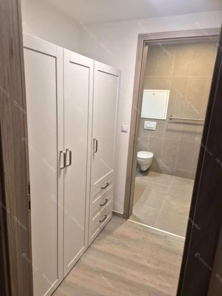 Kiadó albérlet 315000 Ft/hó áron: Budapest, VIII. kerület  Baross utca. Mérete: 51 nm, 2 szobás | Alberlet.hu - 6674153