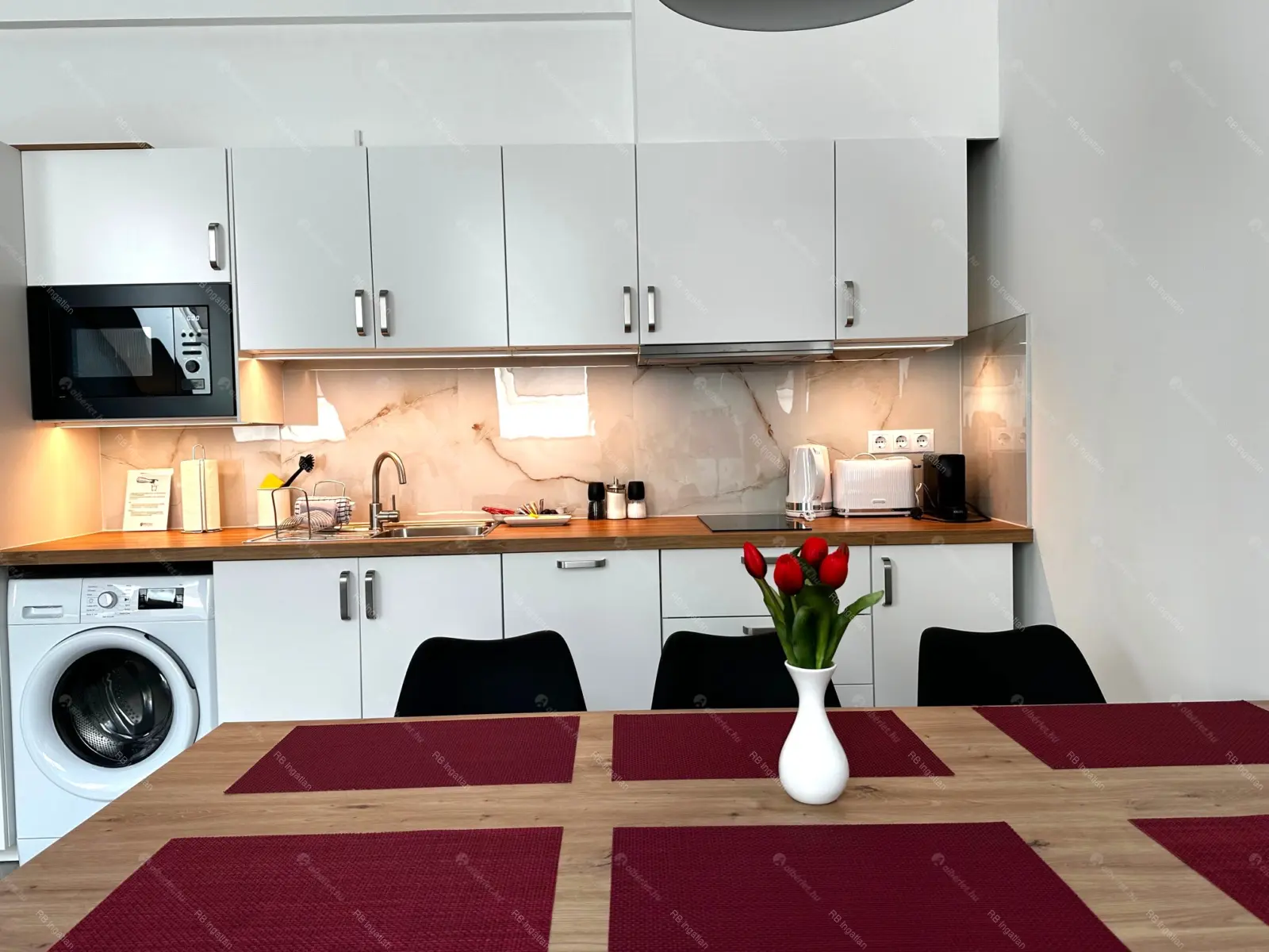 Kiadó albérlet 315000 Ft/hó áron: Budapest, VIII. kerület  Baross utca. Mérete: 51 nm, 2 szobás | Alberlet.hu - 6674175