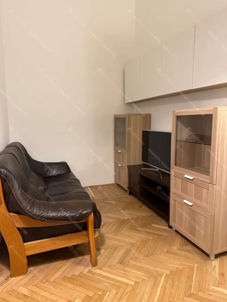 Kiadó albérlet 260000 Ft/hó áron: Budapest, VIII. kerület  Baross utca. Mérete: 51 nm, 1 szobás | Alberlet.hu - 6663386