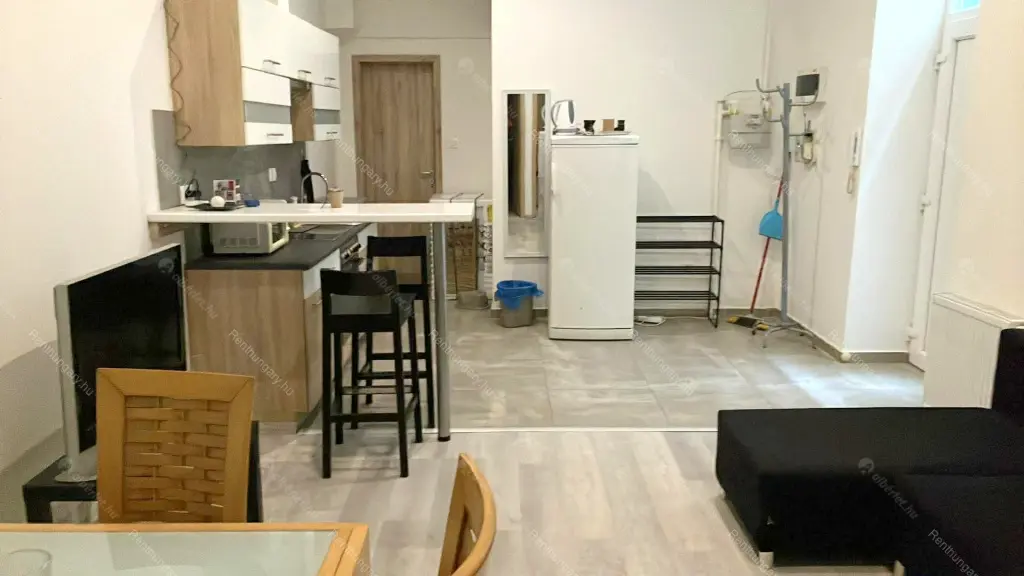 Kiadó albérlet 290000 Ft/hó áron: Budapest, VIII. kerület  Baross utca. Mérete: 58 nm, 3 szobás | Alberlet.hu - 6681438