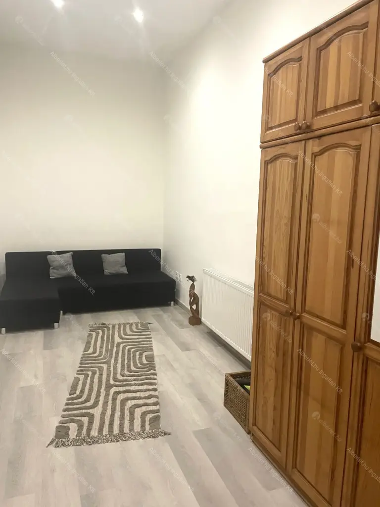 Kiadó albérlet 290000 Ft/hó áron: Budapest, VIII. kerület  Baross utca. Mérete: 58 nm, 3 szobás | Alberlet.hu - 6683340