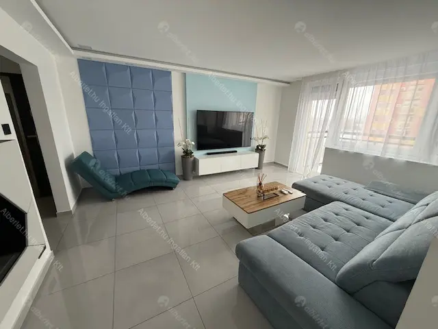 Kiadó albérlet 685000 Ft/hó áron: Budapest, VIII. kerület  Baross utca. Mérete: 72 nm, 3 szobás | Alberlet.hu - 6660568