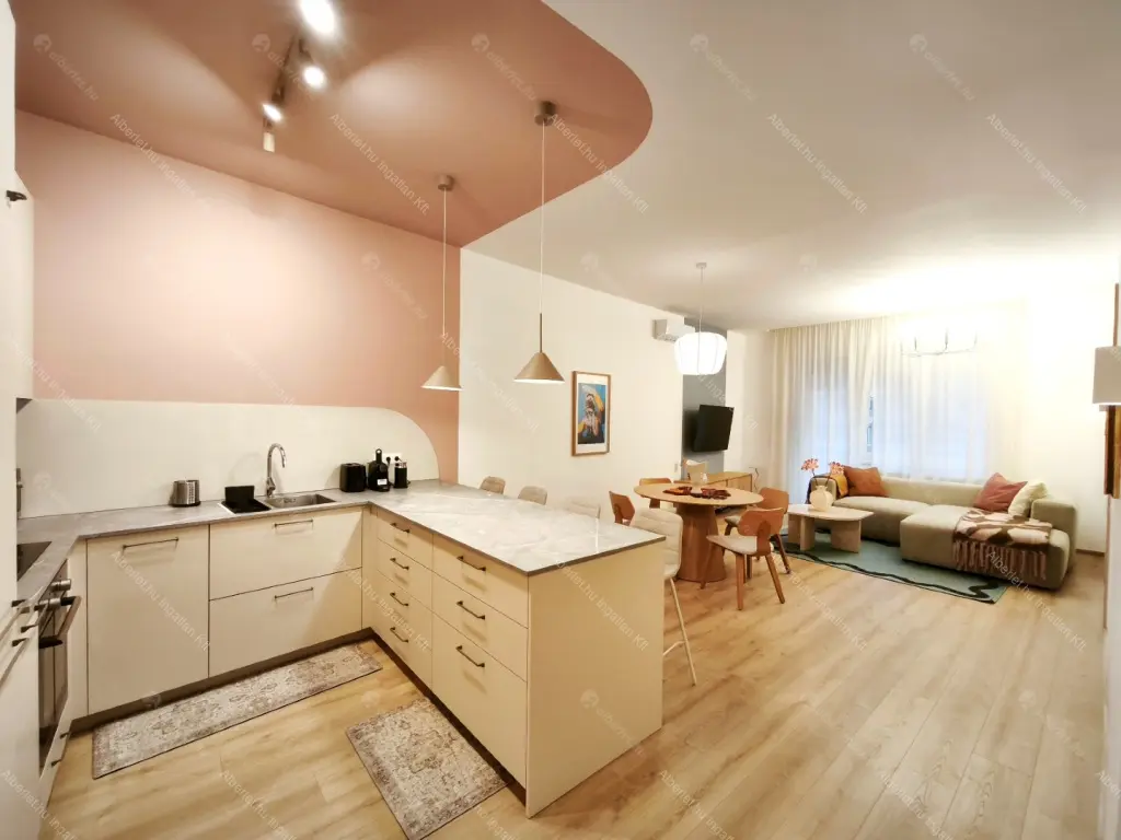 Kiadó albérlet 627000 Ft/hó áron: Budapest, VIII. kerület  Baross utca. Mérete: 72 nm, 3 szobás | Alberlet.hu - 6667377