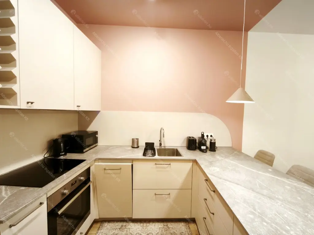 Kiadó albérlet 627000 Ft/hó áron: Budapest, VIII. kerület  Baross utca. Mérete: 72 nm, 3 szobás | Alberlet.hu - 6667380