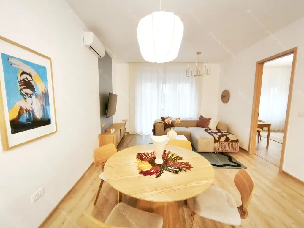 Kiadó albérlet 627000 Ft/hó áron: Budapest, VIII. kerület  Baross utca. Mérete: 72 nm, 3 szobás | Alberlet.hu - 6667384